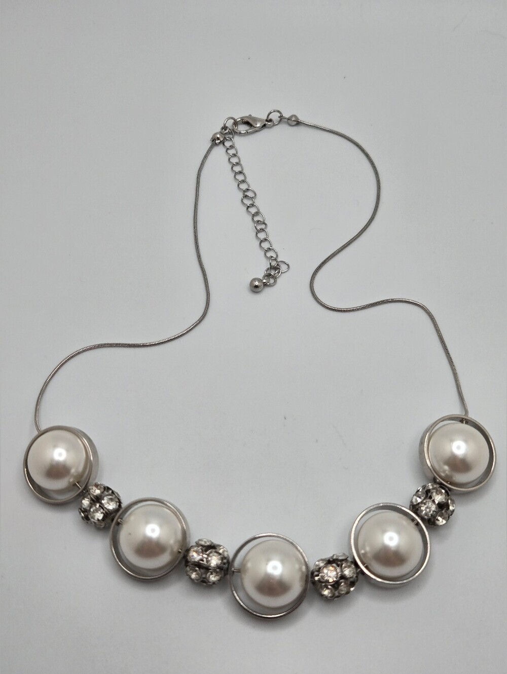 Paparazzi Faux Pearl & Rhinestone Statement Necklace Silver Tone 18" + 3"